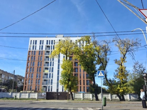 Продам 1,5 кім в ЖК Зоряний з газовим опаленням Ужгород