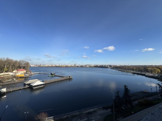 Шикарна квартира в елітному будинку з чудовою панорамою Тернополь