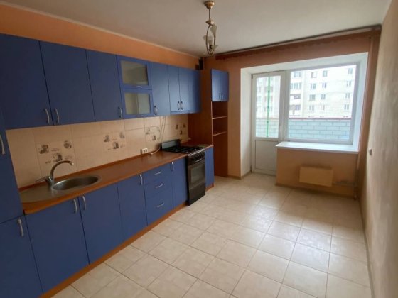 Продам 3х комн.80 м2   Волковича 2б Чернигов