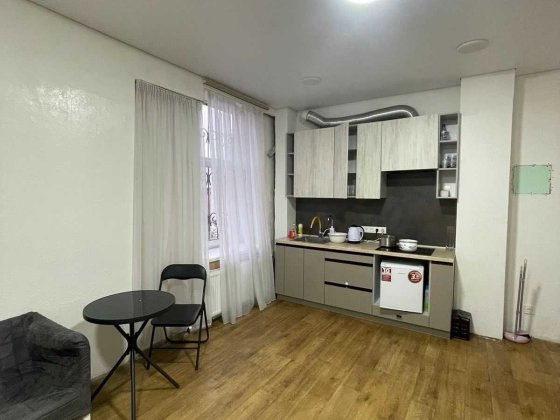 Продається 2-кімнатна квартира в районі ТЦ Депот! Черкассы