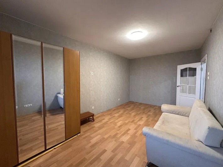 Поліська вул., 15А. Метро Бориспільська. Продаж 1к квартири.Вид на ліс - фото 1