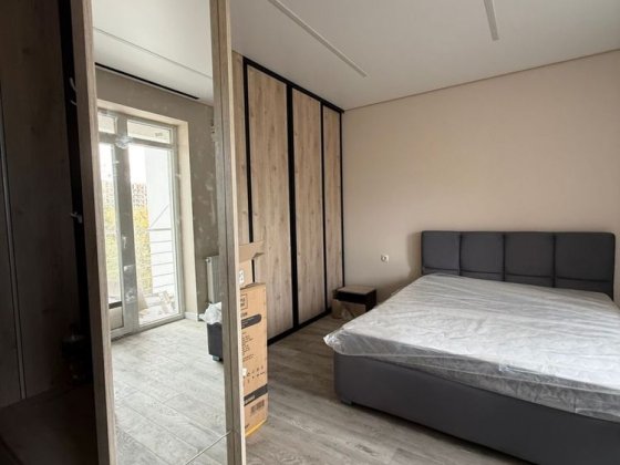 Продаж 1-кімнатної квартири- студії Ужгород