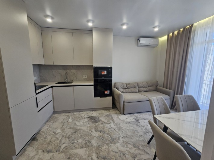 Продається стильна 1,5 кімнатна на набережній - фото 1