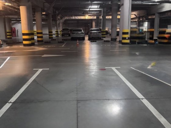 Велике паркомісце ЖК Ярославів Град Київ