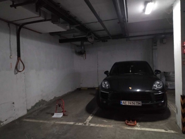 ОРЕНДА паркомісця в підземному паркінгу, вул.Мишуги, 8 - фото 1