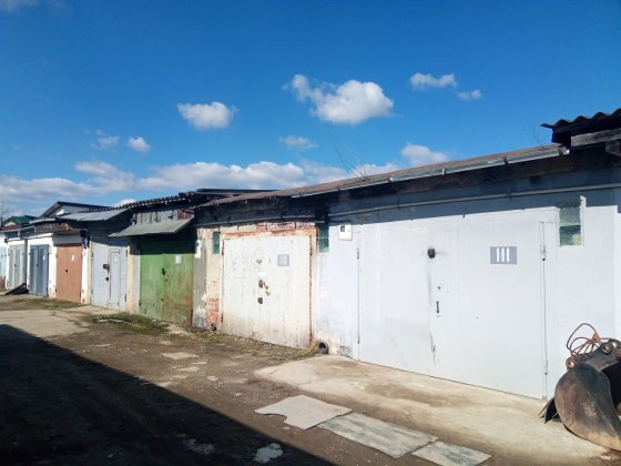 Гараж гбк 16 за тролейбусне депо . Клузів