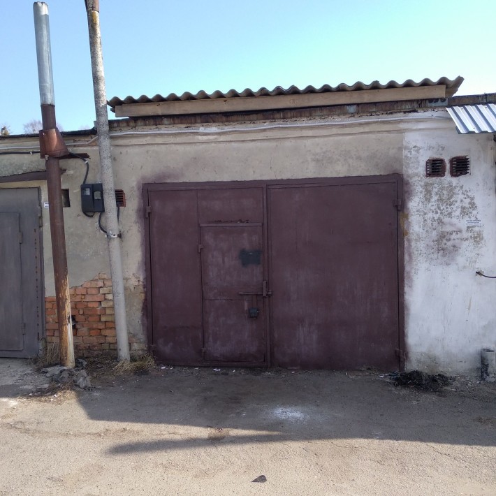 Гараж на Курчатова,можл.обмін на дачу ,част.  будинку з доплатою. - фото 1