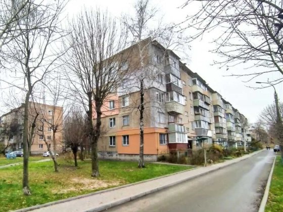 Продаж  3-кімнатної квартири в районі «Д» по вул. Г-на Сагайдачного! Черкассы