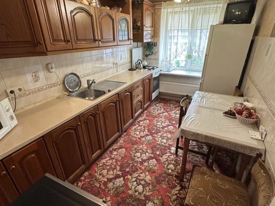 Продам 3 ком ЦУМ ул Пятницкая Чернигов