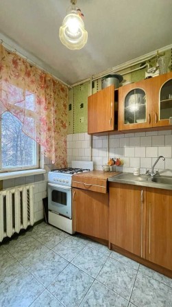 Продам 2-кімнатну квартиру в центрі! Вал! - фото 1