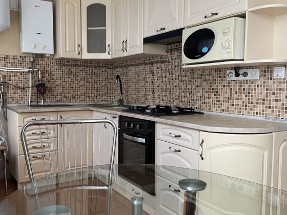 Продаж 2 к кВ Центр Черкассы