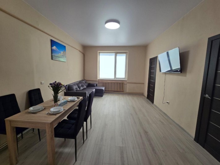 Квартира на набережній. Центр міста - фото 1