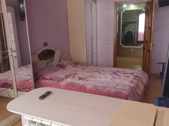 ТРЬОХ кімнатна квартира на 3 поверсі Чернівці. Чешка.75кв.м Чернівці