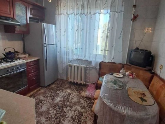 Продаю трьохкімнатну квартиру в центрі міста Черкассы