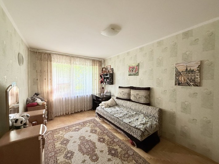 Трикімнатна квартира поряд з Дастором - фото 1