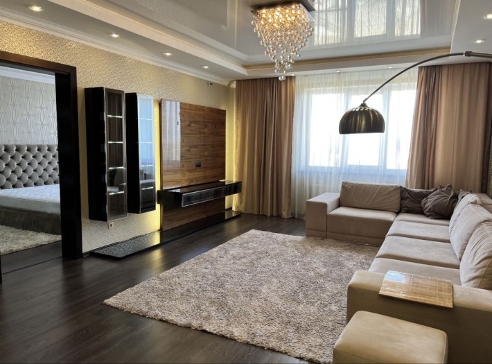 Продам люксову 3-кімнатну квартиру на Казбетi! - фото 1