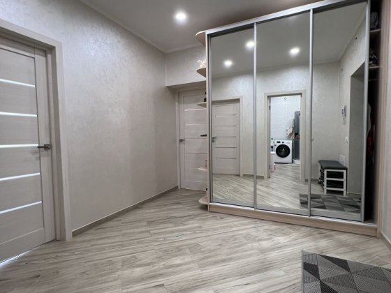 Продаж! 2-км. квартира в НОВОБУДОВІ з МЕБЛЯМИ Черновцы