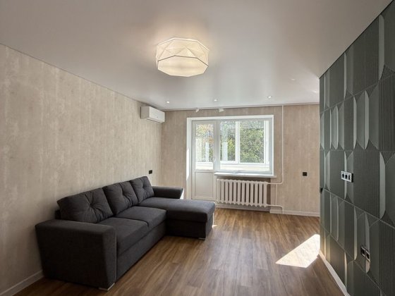 Стильна, світла однокімнатна квартира в тихому центрі міста Черкассы