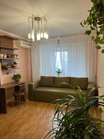 Продам 2-кімнатну квартиру з ремонтом | вул. Припортова - фото 1