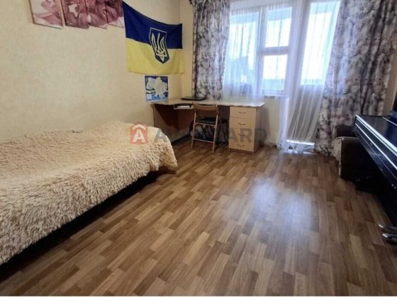 Простора трикімнатна квартира Черкассы