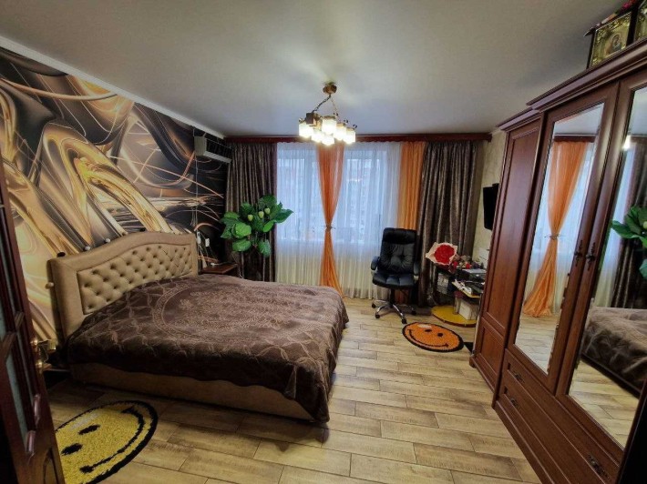 3 кімнатна квартира, вул. Дніпровська - фото 1