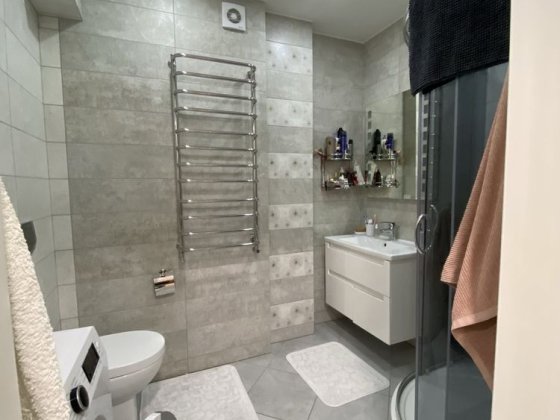 Продам 2х кімнатну новобудову Черновцы