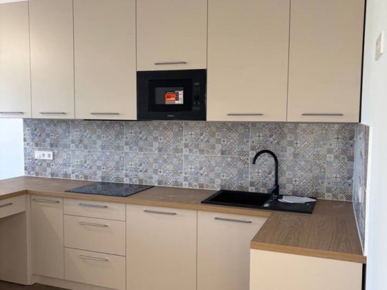 Продаж квартири в Оноківцях, 1,5 кімнати, 46 м², 2/2 поверх. Ужгород