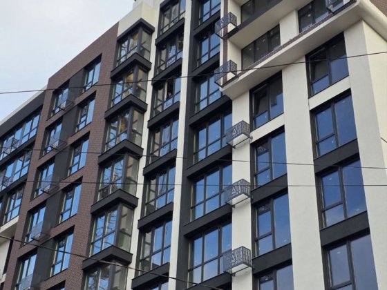 Продається 1 кімнатна квартира  новобудова парк Черновцы