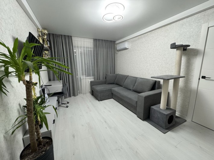 Однокімнатна квартира (продається з усіма меблями та технікою) - фото 1