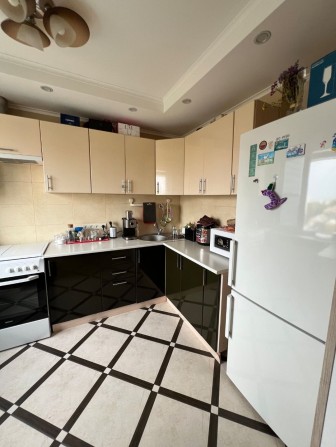 З кімнат квартра в центрі міста. - фото 1