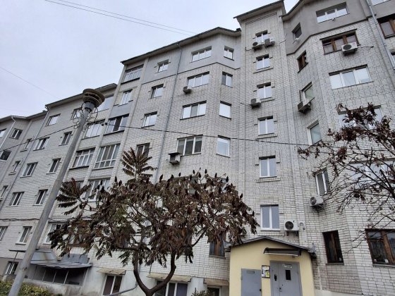 ЦЕНТР (Прогресс ) 90м2 Продам 3 ком Чернигов