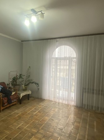 Продається 3х-кімнатна "сталінка". - фото 1