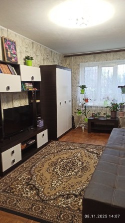 Продам квартиру 2 поверх - фото 1