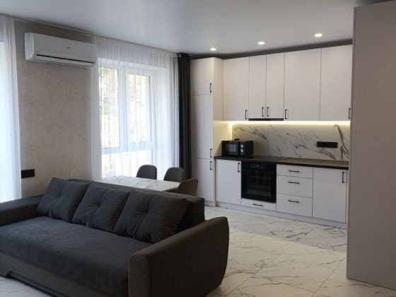 Сучасна та стильна однокімнатна квартира, вул. Мечникова Черкассы