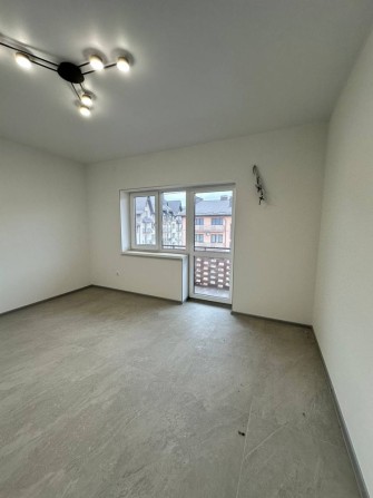 Продаж простороі квартири - фото 1