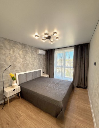 Квартира в центрі з ремонтом - фото 1