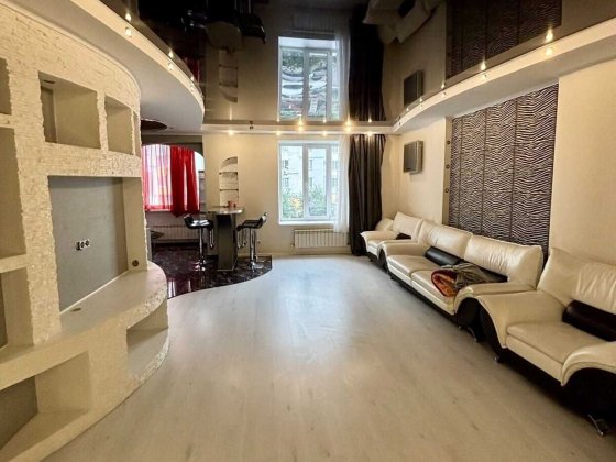 Продається 3-кімнатна квартира з євроремонтом в мікрорайоні Поділля Винница