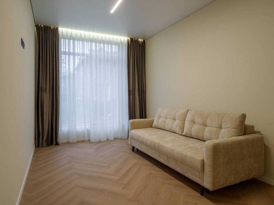 Двокімнатна квартира з ремонтом  60м2  в зданій новобудові Черновцы