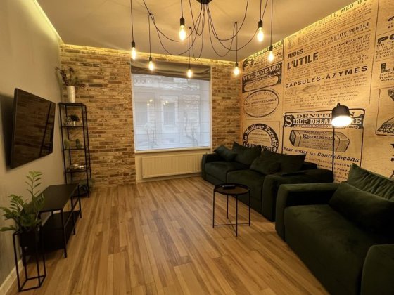 2-к квартира біля Кобилянськоі Черновцы