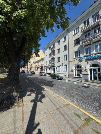 Продаж квартири Соборна площа - фото 1