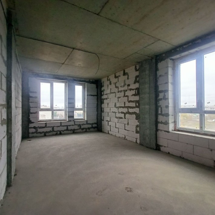 Продаж великогабаритної 3-кімнатної квартирии - фото 1