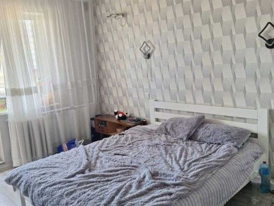 Продаж світлої 3-кімнатної квартири з двома балконами на Бальзака! Киев