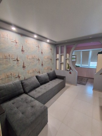 Затишна квартира в новобудові з ремонтом - фото 1