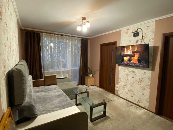 Продам 3 трикімнатну квартиру на вулиці Льотна 11а. Чернигов