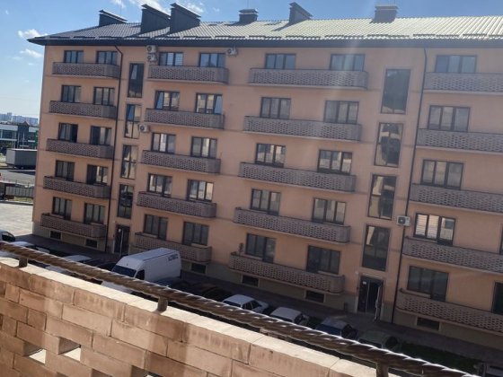 Продаж 3 к квартири в зданому будинку . 980 дол м кв Ужгород