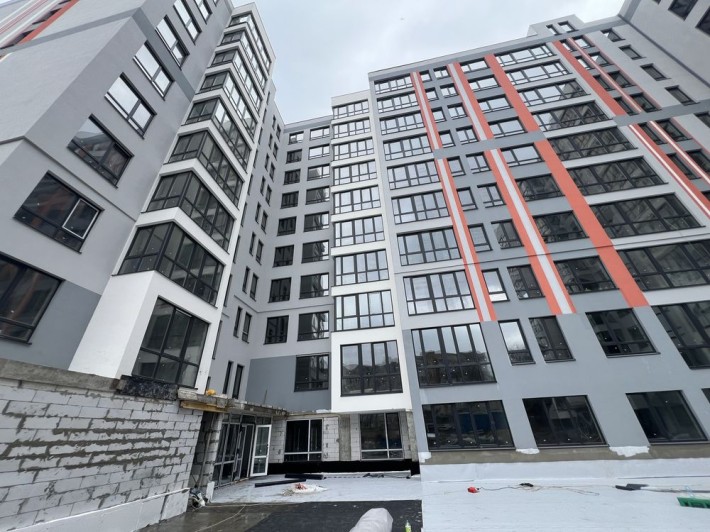 Продам велику 2к квартиру - фото 1