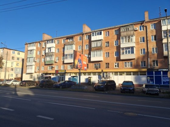 Продаж 2во кімнатної квартири по Проспекту Перемоги. Чернігів