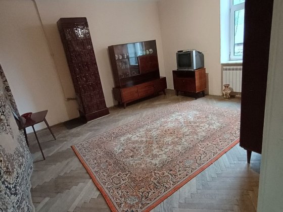 Продається 2 кімн квартира на Гагаріна Черновцы