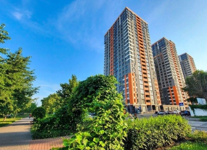 Продам 2-х ком. квартиру 67м.кв. ЖК Бережанский ул.Гулака 4. Оболонь. - фото 1