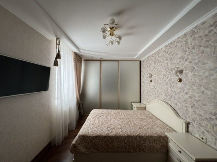 Продається чудова 3 кімната квартира на Поділля. - фото 1